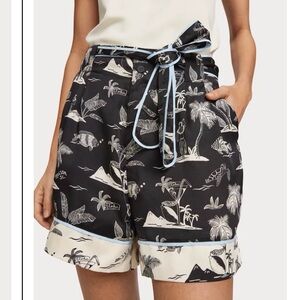 Scotch & Soda flowy, silky shorts w/ tie belt, pockets. Black, cream & blue. XL